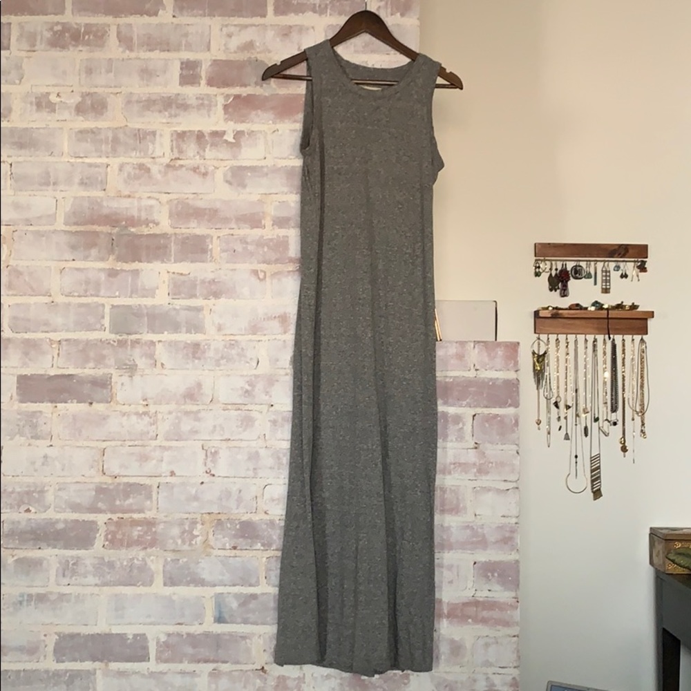Curren/ Elliot long grey dress